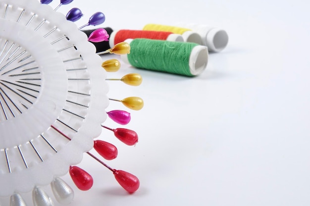 kolorowe nici do haftu